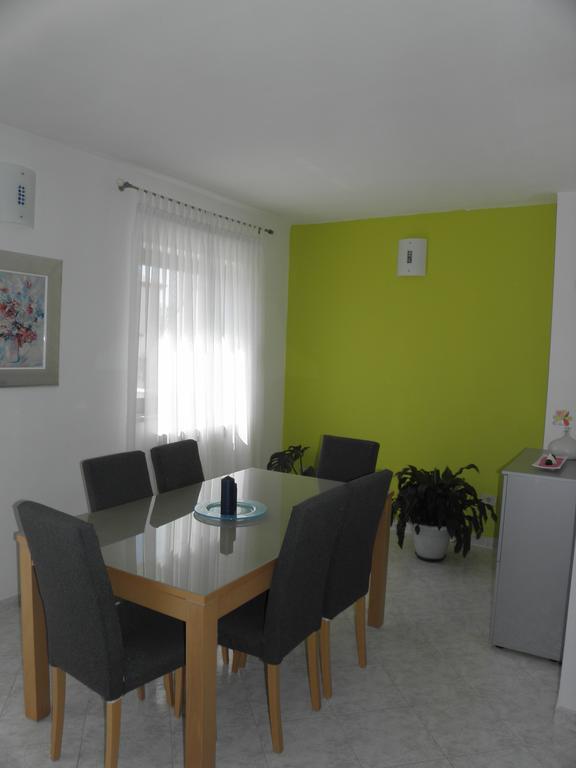 Apartment Ivana Ровин Стая снимка